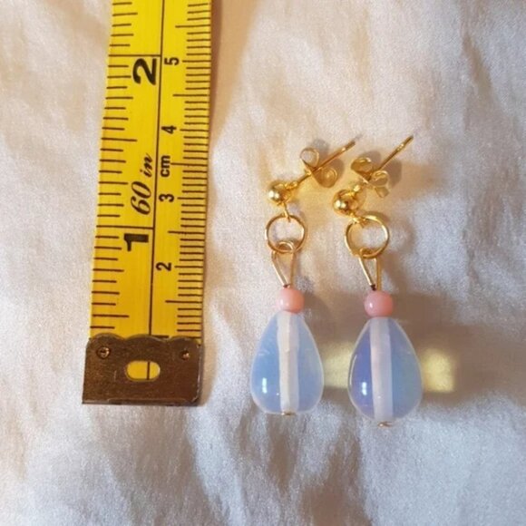 Opalite  and coral drop earrings - Picture 3 of 3